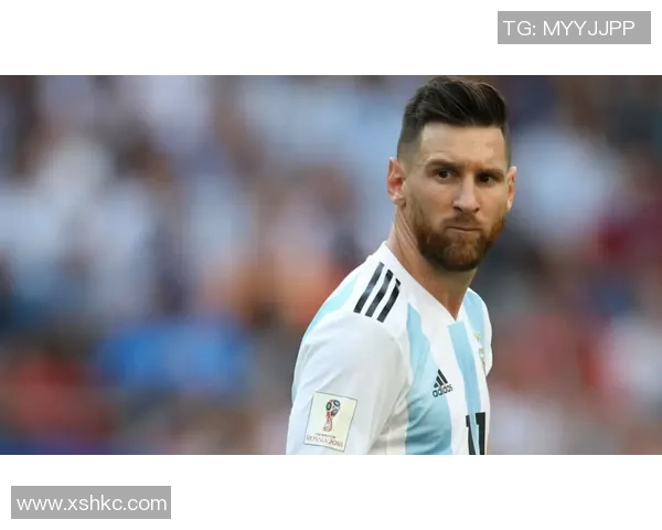 梅西C罗争锋再续传奇对决，谁能问鼎足球之巅续写辉煌篇章