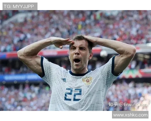 足球场上球星风采真实呈现瞬间展现球技与激情 足球场上球星风采真实呈现瞬间展现球技与激情