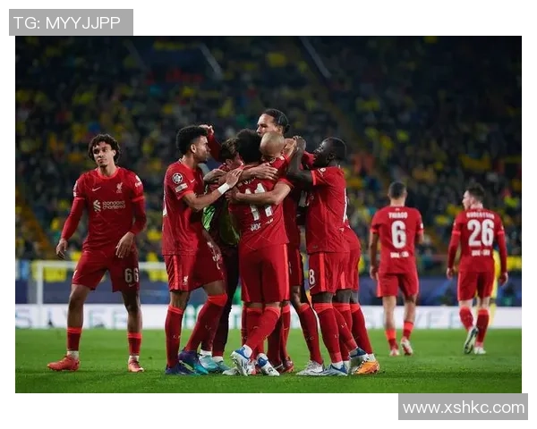 足球周一周二赛事解析与回顾 聚焦热门比赛与球员表现 足球周一周二赛事解析与回顾 聚焦热门比赛与球员表现